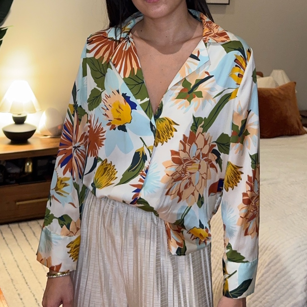 Zara Multicolor Floral Shirt (S)